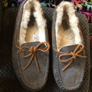 gray ugg moccasins
